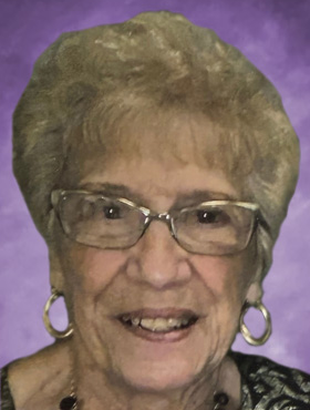 Ann Macchio